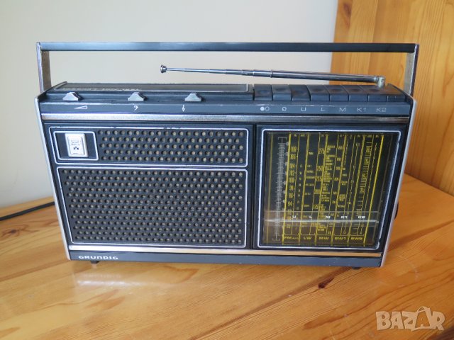   VINTAGE GRUNDIG CONCERT - BOY 1100 ,1973–1978г, снимка 4 - Радиокасетофони, транзистори - 39004887