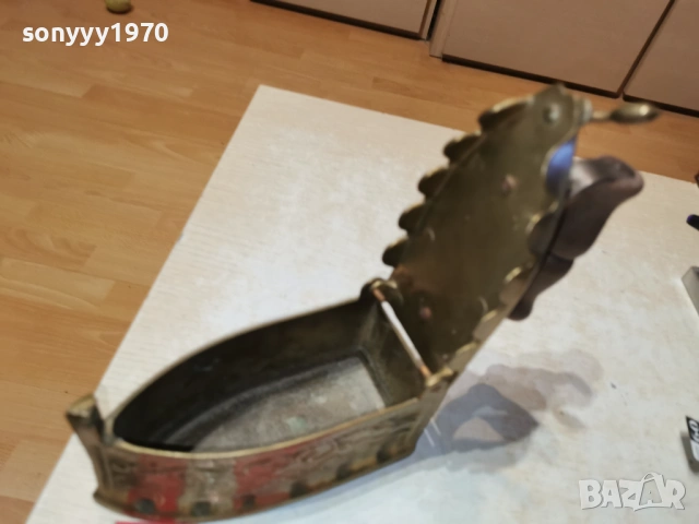 СТАРА ЮТИЯ-МЕД/МЕСИНГ-ВНОС SWISS 1701261836, снимка 7 - Антикварни и старинни предмети - 53134311