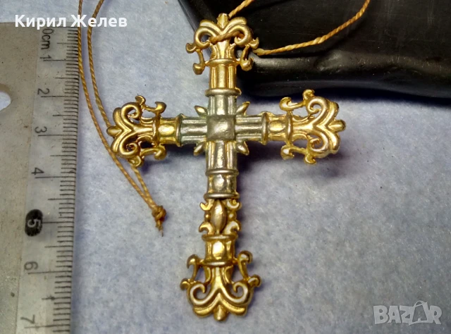 СТАР в БАРОКОВ СТИЛ ПОЗЛАТЕН ГОЛЯМ НАГРЪДЕН КРЪСТ МАЙСТОРСКА РЕТРО АРТ ИЗРАБОТКА 38144