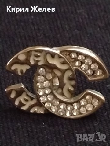 Атрактивни златисти дамски обеци тип ШАНЕЛ с кристали Сваровски перфектни 37434, снимка 4 - Обеци - 40411209