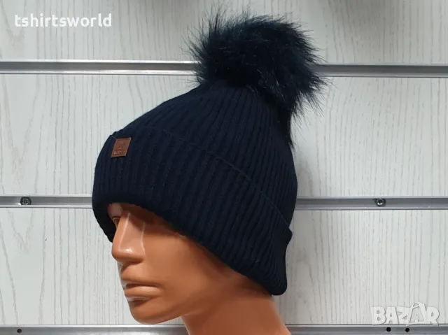 Нова зимна топла дамска шапка Silver Star в тъмносин цвят с пух/помпон, снимка 5 - Шапки - 47926963