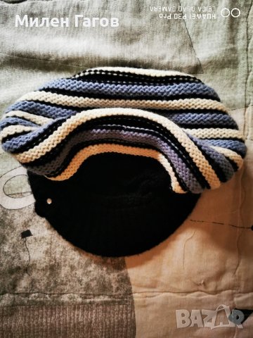 Детска зимна шапка, плетена и с козирка, идеално запазена. , снимка 2 - Шапки, шалове и ръкавици - 43449967