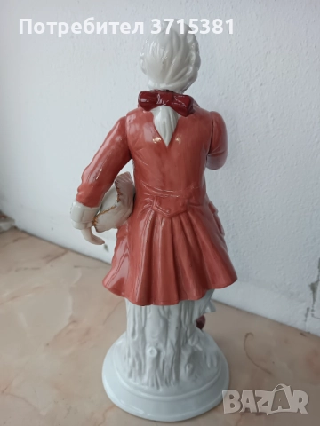 Порцеланова фигура, снимка 5 - Антикварни и старинни предмети - 52910739
