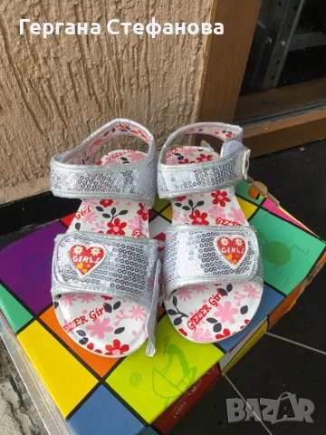Сандали за момиче размери 31,32,33,34,35, снимка 2 - Детски сандали и чехли - 37064513