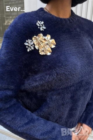 Елегантен пуловер с подвижна брошка и камъни в син цвят, снимка 4 - Блузи с дълъг ръкав и пуловери - 52333176