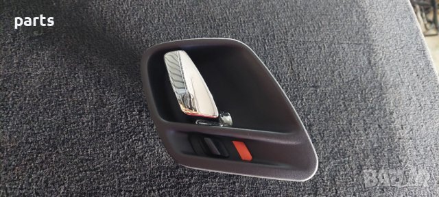 Предна Дясна Вътрешна Дръжка Гранд Чероки - Jeep Grand Cherokee - 5FX72TRM N, снимка 2 - Части - 38188693