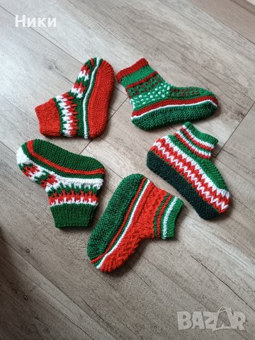 Коледни чорапки ръчно изплетени