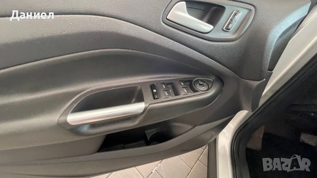 Ford Kuga (Escape), снимка 13 - Автомобили и джипове - 40738444