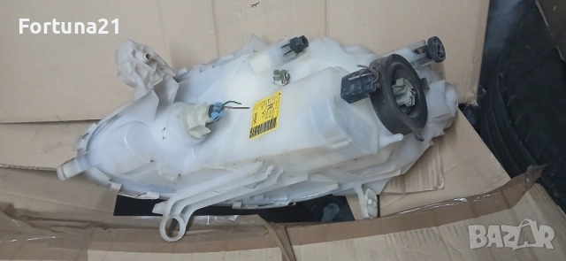 Smart Fortwo - десен фар оригинален, снимка 2 - Части - 51519941