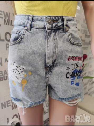 Дънки с накъсан ефект и надписи, снимка 5 - Дънки - 33369257