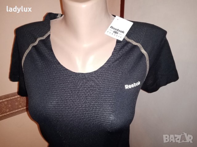 Reebok, Оригинална, Размер S. Код 1947, снимка 2 - Тениски - 40301288