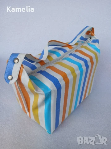 Многоцветна плажна чанта, снимка 4 - Чанти - 51393622