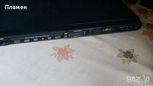 DVD MEDION MD 80122 , снимка 2 - Плейъри, домашно кино, прожектори - 48079520