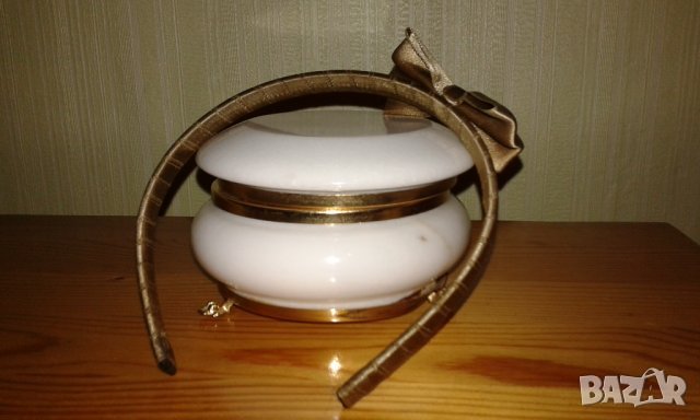 НОВА златиста диадема с панделка, снимка 2 - Аксесоари за коса - 38991984