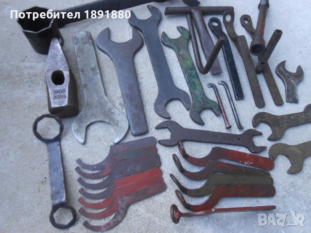 Ключове и чук от старият материал, снимка 2 - Ключове - 33614524