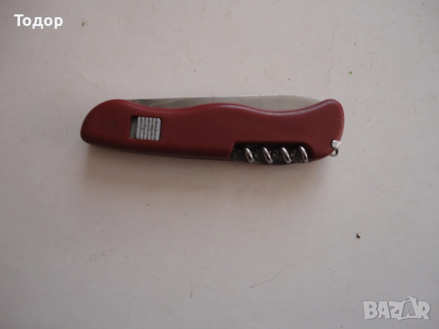 Голям швейцарски нож Victorinox , снимка 15 - Ножове - 52670360