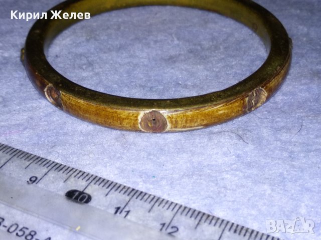 СТАРИННА ТИБЕТСКА ЕТНО ГРИВНА от БРОНЗ и РОГ с ФЛОРАЛНИ БРОНЗОВИ НАБИВКИ МАЙСТОРСКА ИЗРАБОТКА 26328, снимка 4 - Антикварни и старинни предмети - 40865717