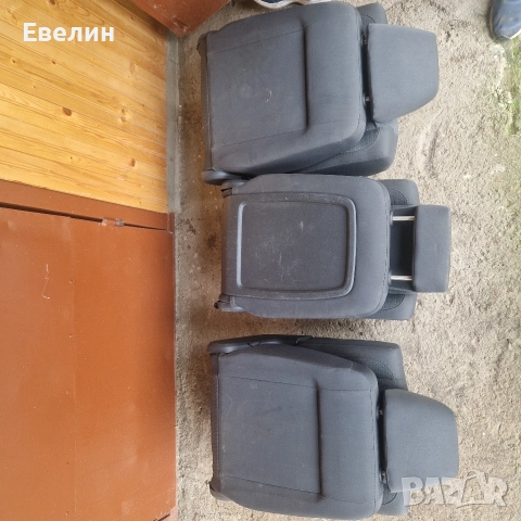 втори ред седалки VW Touran 2006г, снимка 5 - Части - 52791618