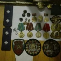 Копчета, кокарди,медали,нашивки,емблеми,нагръдни знаци и други, снимка 1 - Колекции - 27657054