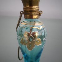 Парфюмно шишенце за окачване/шателан 19-ти век, снимка 1 - Антикварни и старинни предмети - 27480835