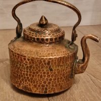 Античен арабски меден чайник, Масивен, кован., снимка 3 - Други ценни предмети - 43259341