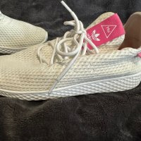 Adidas pharrel Williams номер 39., снимка 1 - Маратонки - 44114593