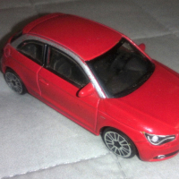 Метална количка Bburago Audi A1 - 1:43, снимка 5 - Колекции - 38449560