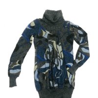 Дамски пуловер, снимка 1 - Блузи с дълъг ръкав и пуловери - 43121058