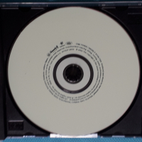 The Vines – 2002- Highly Evolved (Alternative Rock,Post-Grunge,Indie Rock), снимка 2 - CD дискове - 44865626