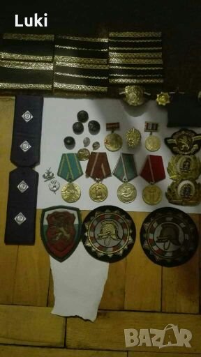 Копчета, кокарди,медали,нашивки,емблеми,нагръдни знаци и други, снимка 1