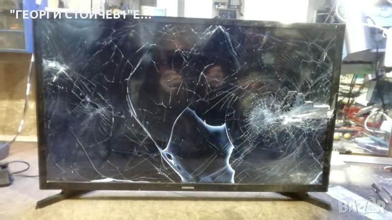 SAMSUNG  UE32J4000AW СЪС СЧУПЕН ПАНЕЛ, снимка 1