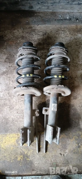 Преден ляв и десен макферсон за Пежо/Peugeot 3008 (2009-2016), снимка 1