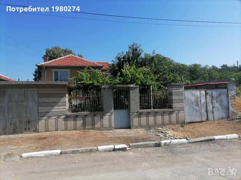 Къща в село Братя Даскалови, област Стара Загора, 130 кв.м., 2 ет., 6 стаи., с двор 1220 кв.м., снимка 1