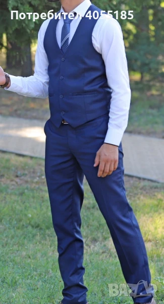 Официален тъмно син мъжки костюм, снимка 1