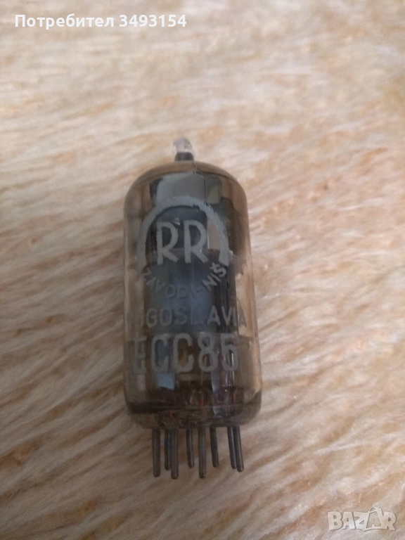 Радиолампа ЕСС85, снимка 1