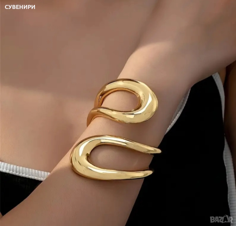 Дамска метална златиста гривна , снимка 1