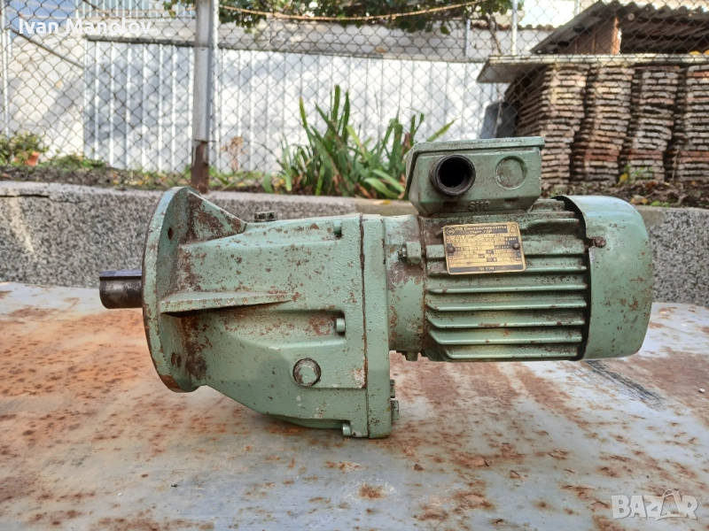 Немски мотор-редуктор, снимка 1