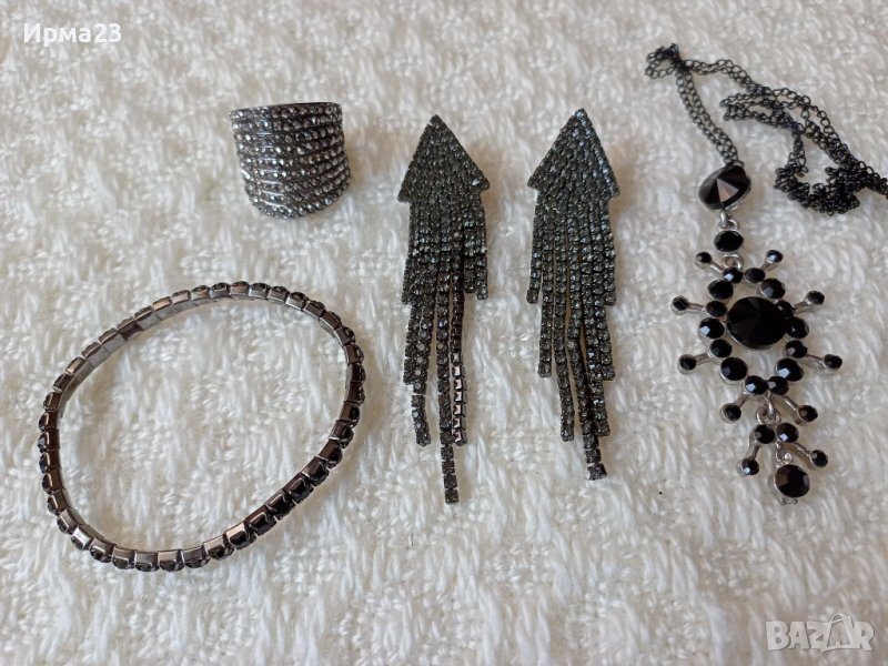 Лот бижута в черно, снимка 1