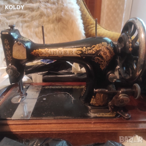 Ретро красива шевна машина SINGER, снимка 1