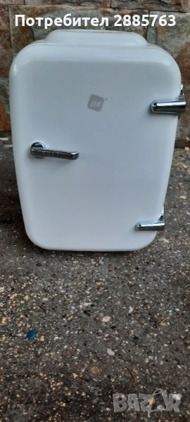 Мини хладилник , снимка 1