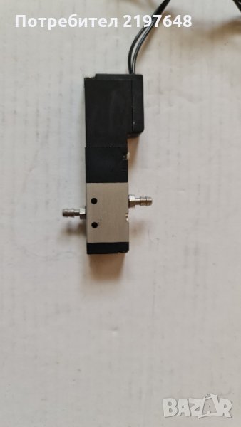 Пневматичен разпределител 3/2, M3, снимка 1