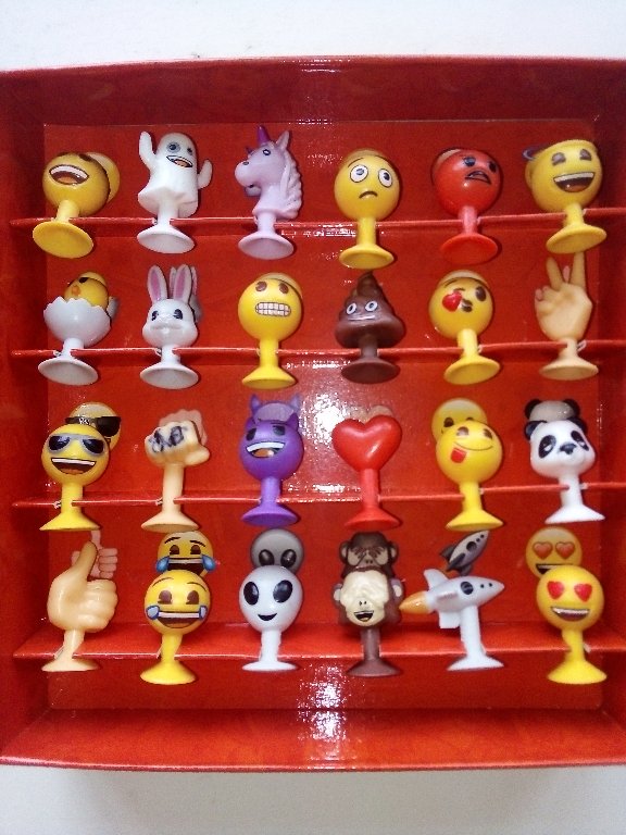 Албум - Emoji BILLA - пълен комплект в Колекции в гр. София - ID39112355 —  Bazar.bg