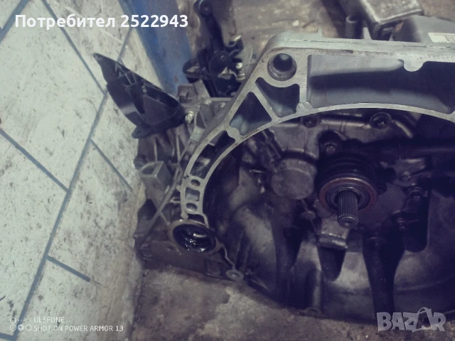 скоростна кутия за Дачия рено. JR5 . кутията е на 130 хиляди в перфектно състояние е 