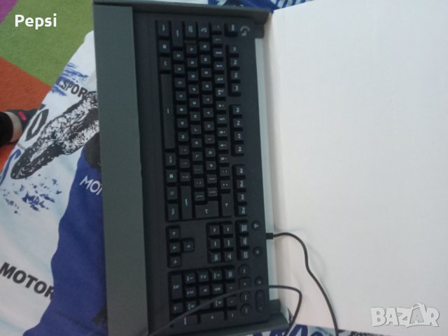 Геймърска клавиатура , снимка 1 - Клавиатури и мишки - 43801957