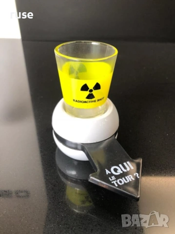 НОВА! Алкохолна въртележка игра с чашка шот, снимка 5 - Други игри - 53438804