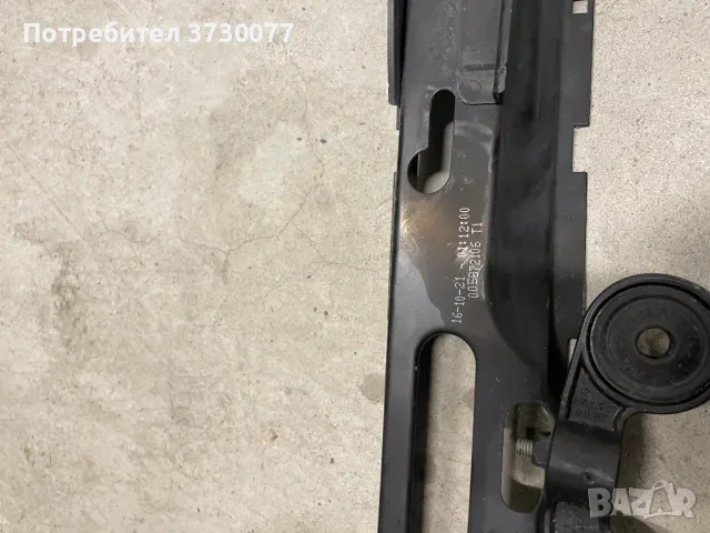 BMW F12 F13 F06 десен crash sensor със стойка, снимка 2 - Части - 49025567