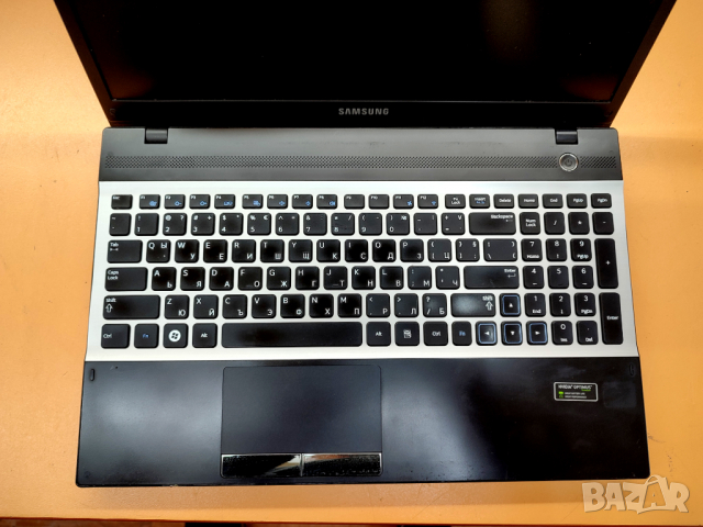 Samsung NP300V  на части, снимка 2 - Лаптопи за дома - 36518663