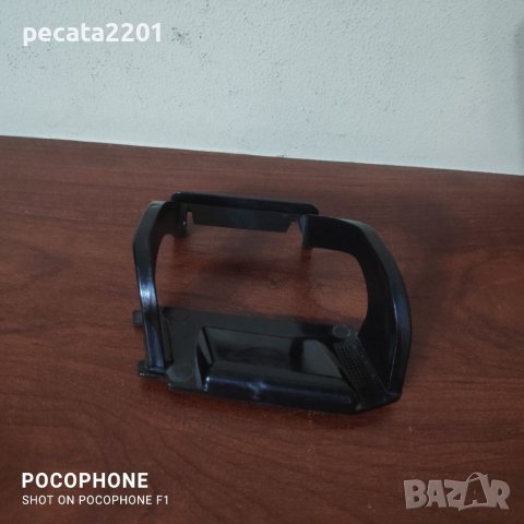 Продавам - нова оригинална основа за пръскалка ляв фар за Ауди А5, снимка 2 - Части - 37025552