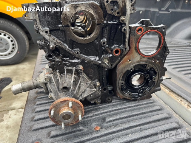 Цилиндров блок с бутала и биели YD25, снимка 3 - Части - 52321364