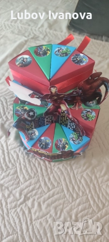 Картонена торта Marvel 